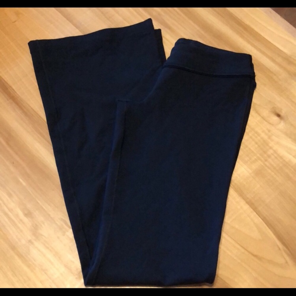 NWOT Black Lululemon yoga pants